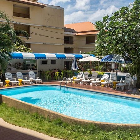 Porterhouse Beach Hotel Patong Luaran gambar