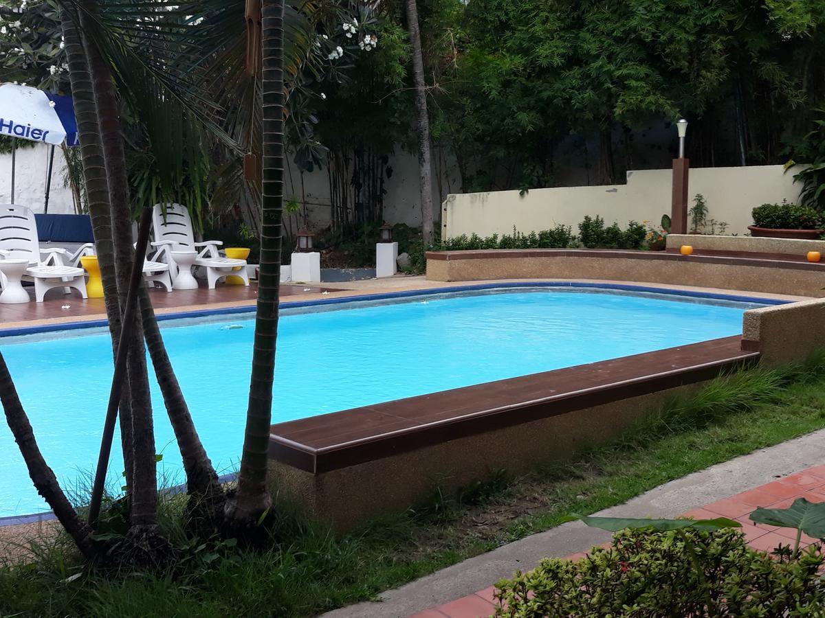 Porterhouse Beach Hotel Patong Luaran gambar