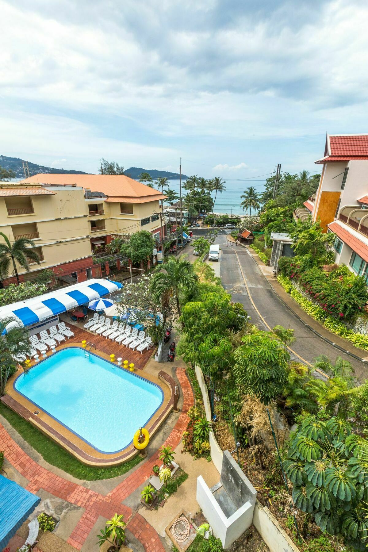 Porterhouse Beach Hotel Patong Luaran gambar