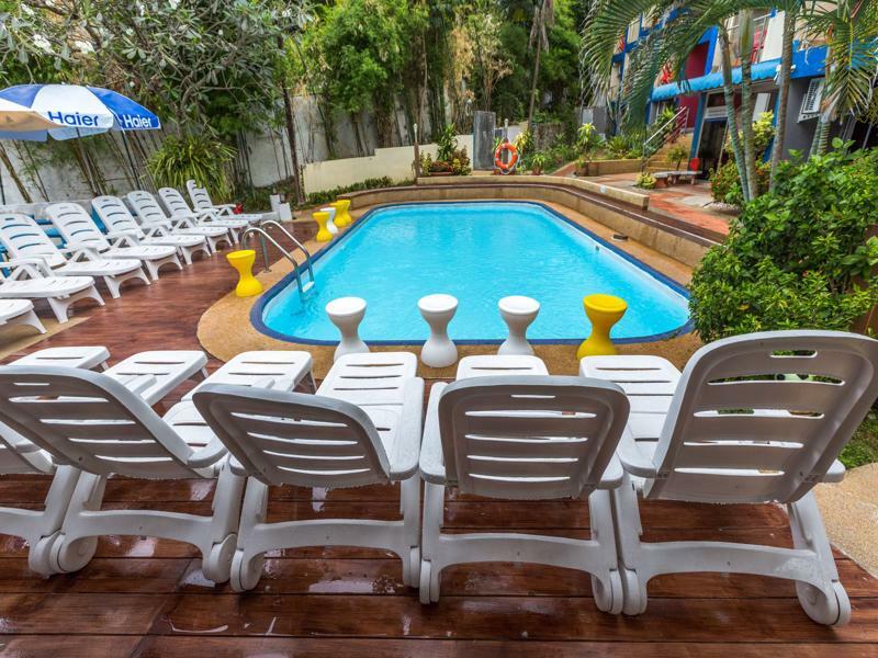 Porterhouse Beach Hotel Patong Luaran gambar